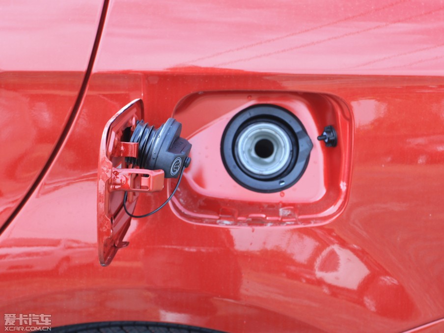 2013���L��C30 1.5L �քӾ�Ӣ��