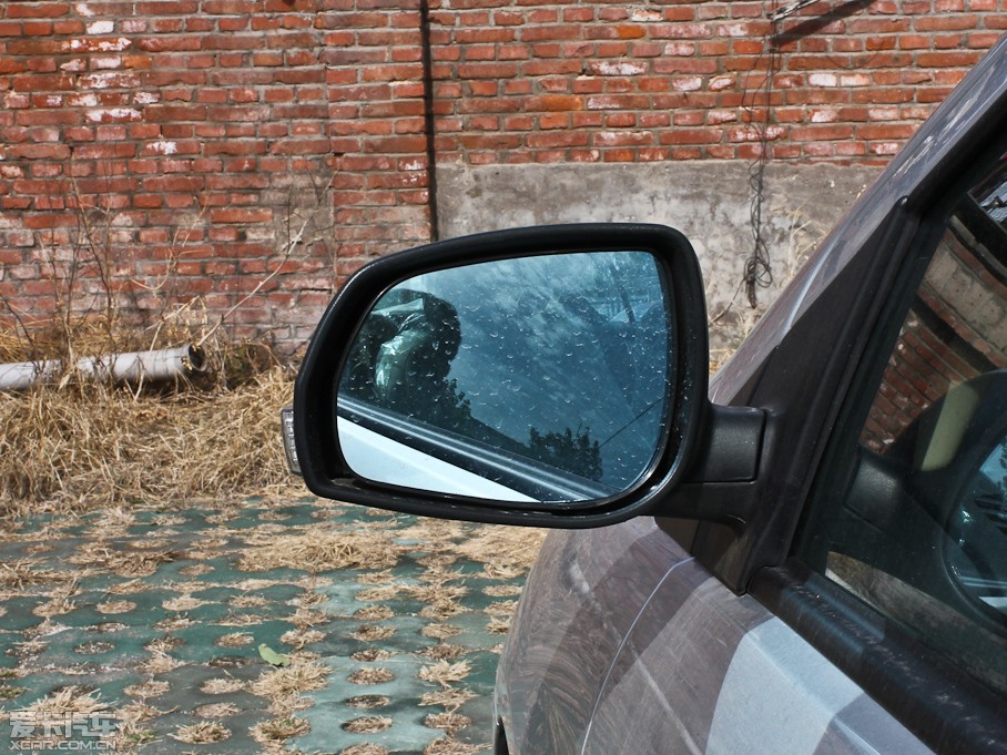 2013���L��C30 1.5L �ք����m��