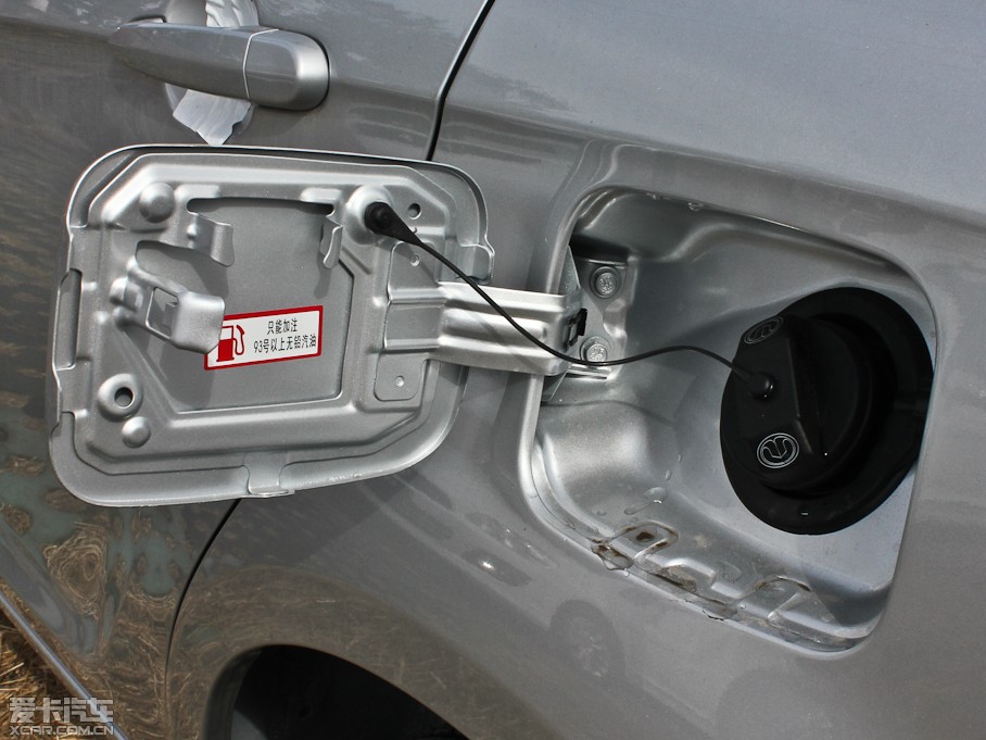 2013���L��C30 1.5L �ք����m��