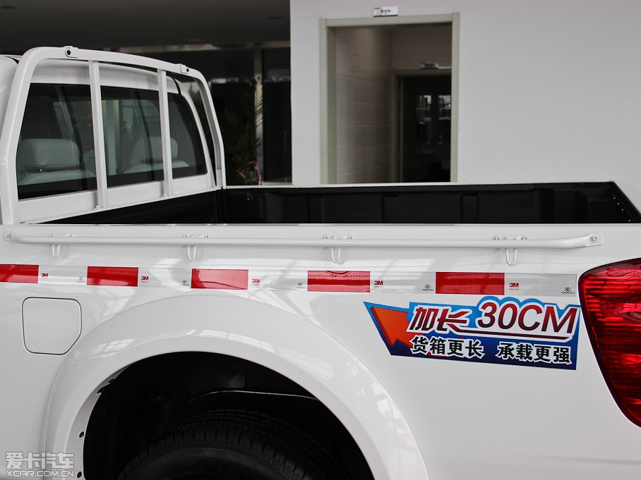 2013L(fng)E5 Wް 2.4L (q)Ӣʹp