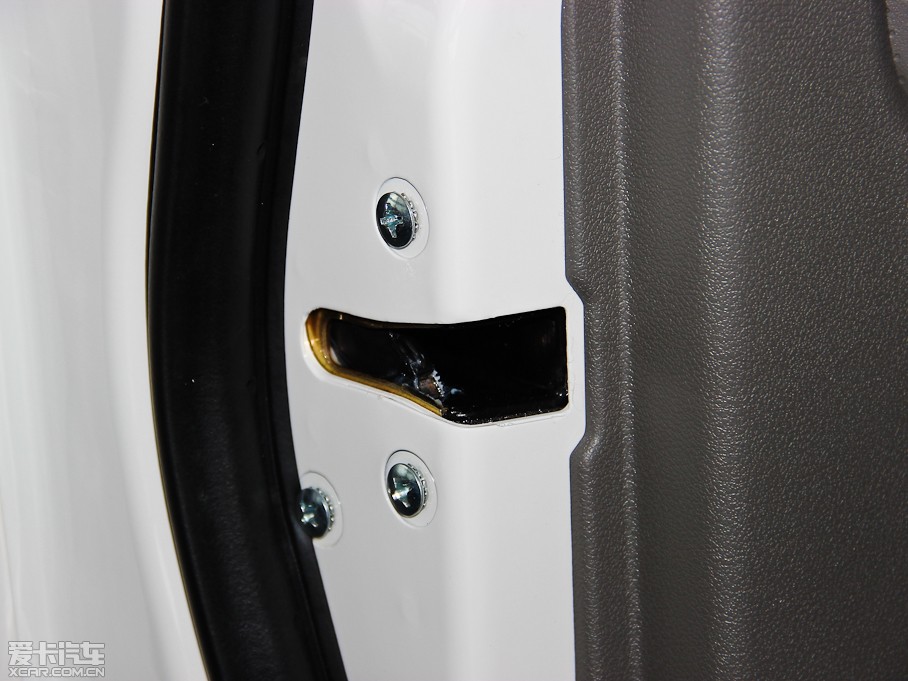 2013L(fng)E5 Wް 2.4L (q)Ӣʹp