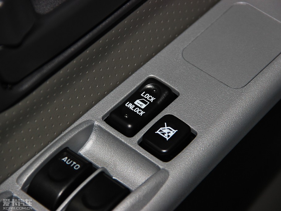 2013LE5 Wް 2.4L 򌾫Ӣʹp