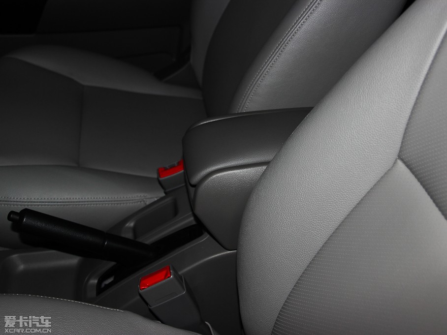 2013LE5 Wް 2.4L 򌾫Ӣʹp