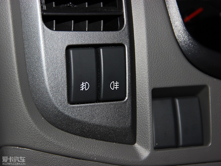 2013L(fng)E5 Wް 2.4L (q)Ӣʹp