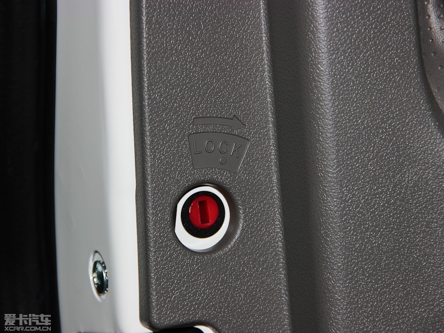 2013L(fng)E5 Wް 2.4L (q)Ӣʹp