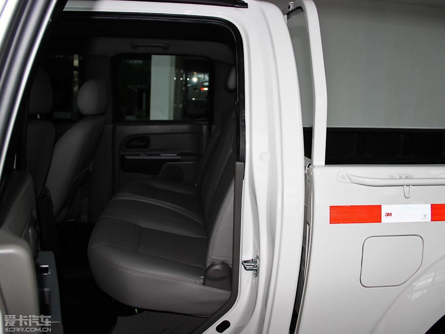 2013L(fng)E5 Wް 2.4L (q)Ӣʹp