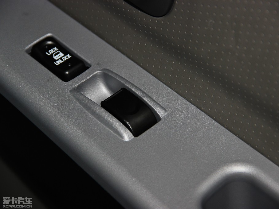 2013LE5 Wް 2.4L 򌾫Ӣʹp