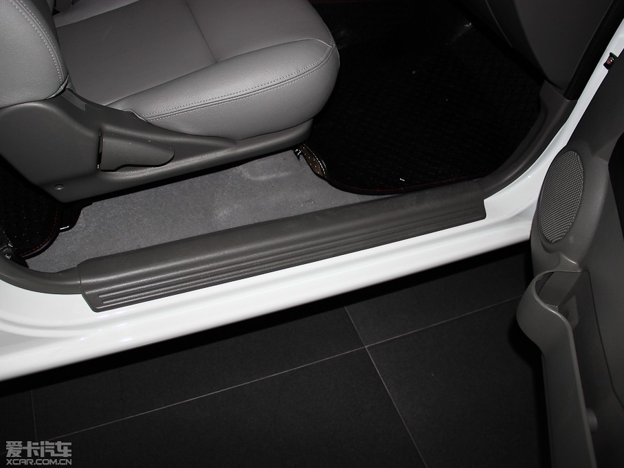 2013LE5 Wް 2.4L 򌾫Ӣʹp