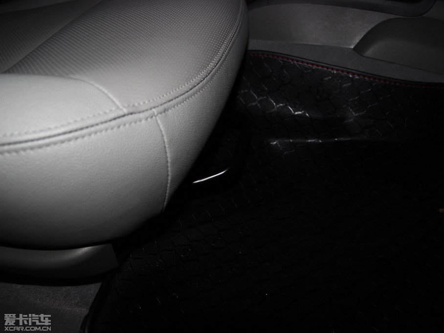 2013LE5 Wް 2.4L 򌾫Ӣʹp