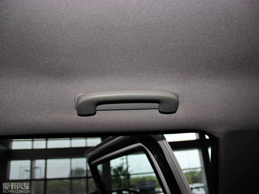 2013L(fng)E5 Wް 2.4L (q)Ӣʹp