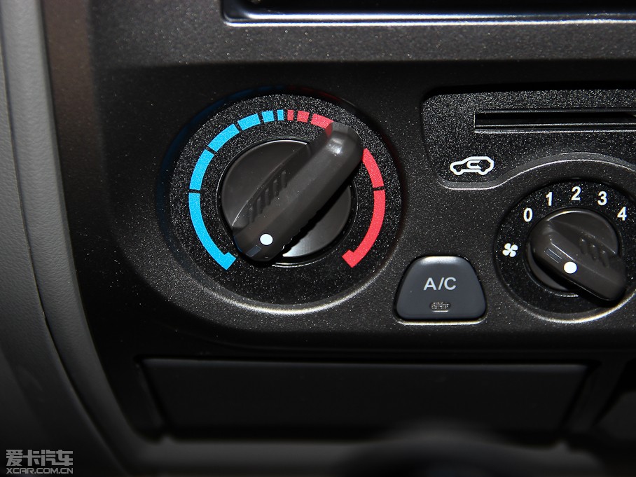 2013L(fng)E5 Wް 2.4L (q)Ӣʹp