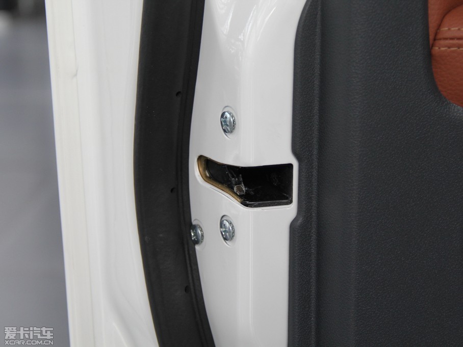 2013LE5 Wް 2.0T 򌾫Ӣʹp