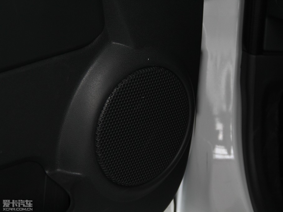 2013L(fng)E5 Wް 2.0T (q)Ӣʹp