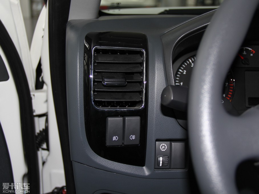 2013LE5 Wް 2.0T 򌾫Ӣʹp