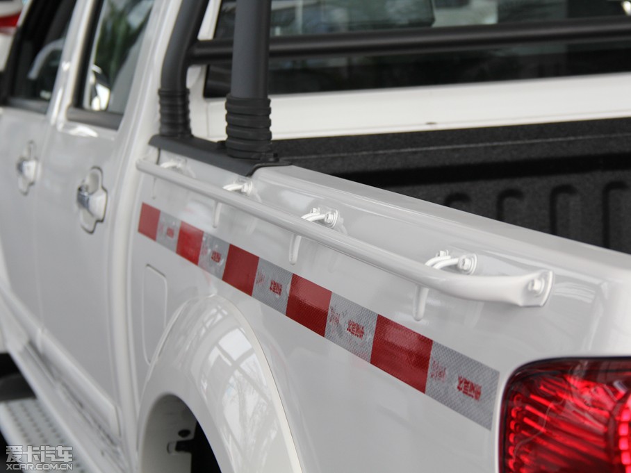 2013LE5 Wް 2.0T 򌾫Ӣʹp