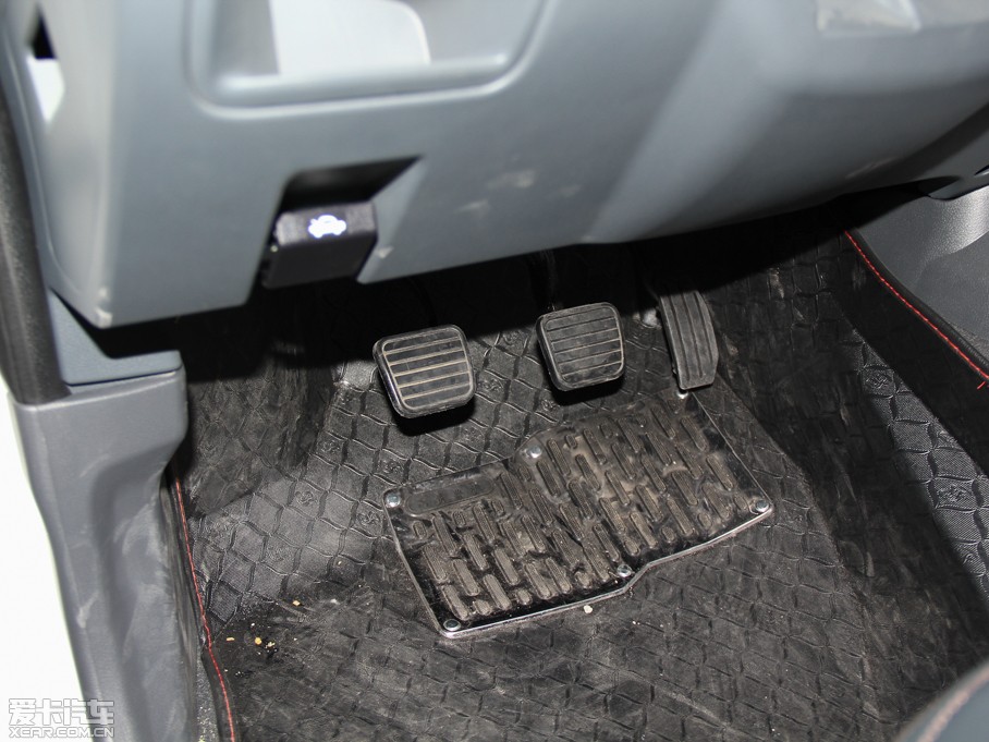 2013LE5 Wް 2.0T 򌾫Ӣʹp