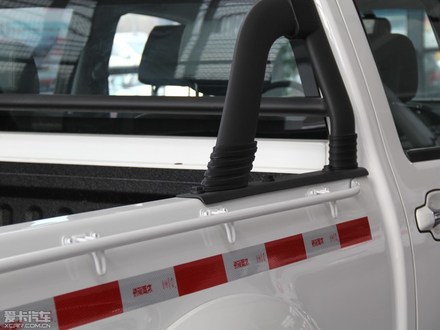 2013L(fng)E5 Wް 2.0T (q)Ӣʹp