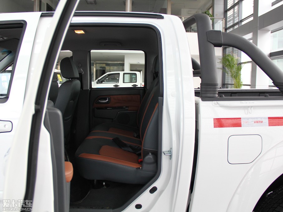 2013LE5 Wް 2.0T 򌾫Ӣʹp