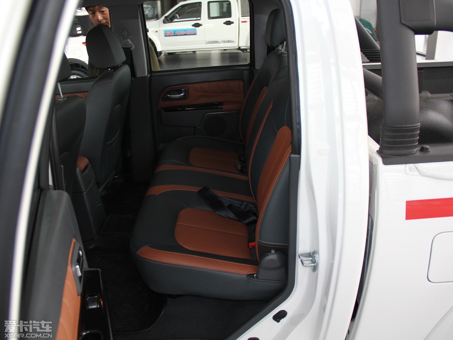 2013LE5 Wް 2.0T 򌾫Ӣʹp