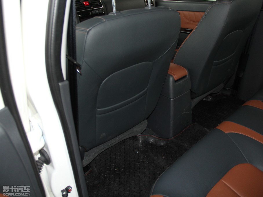 2013L(fng)E5 Wް 2.0T (q)Ӣʹp