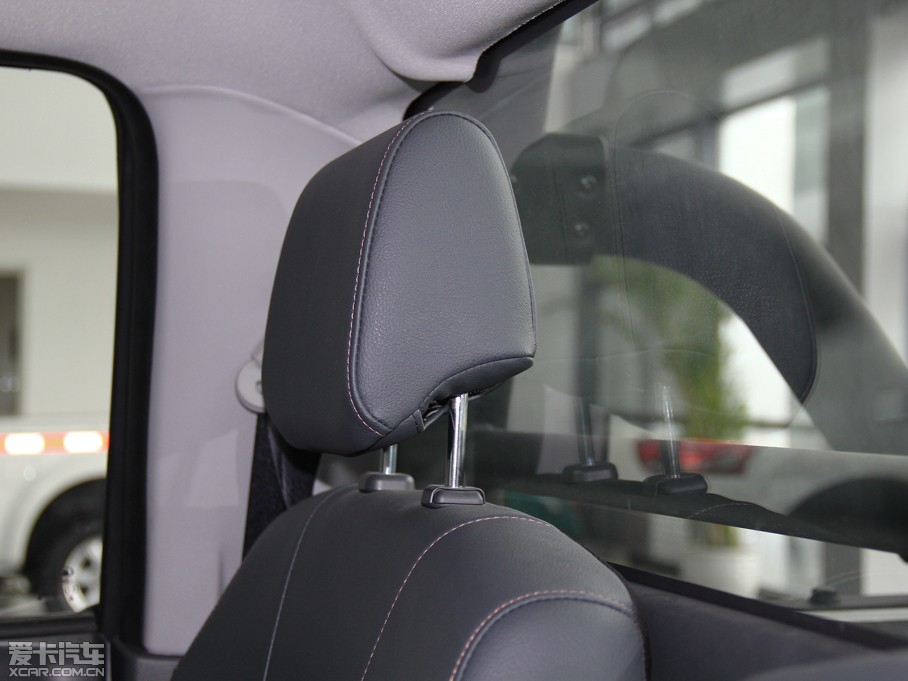 2013L(fng)E5 Wް 2.0T (q)Ӣʹp