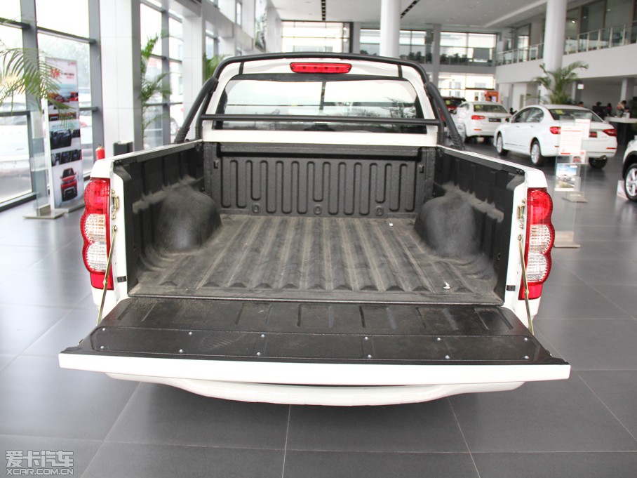 2013LE5 Wް 2.0T 򌾫Ӣʹp