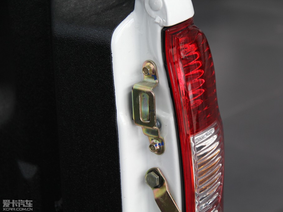 2013LE5 Wް 2.0T (q)Ӣʹp