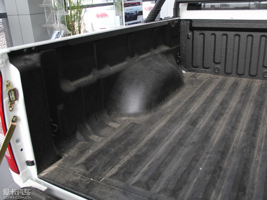 2013LE5 Wް 2.0T 򌾫Ӣʹp