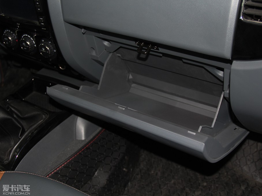 2013L(fng)E5 Wް 2.0T (q)Ӣʹp