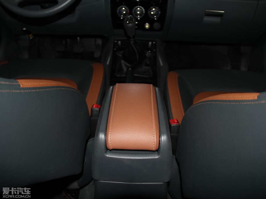 2013LE5 Wް 2.0T (q)Ӣʹp