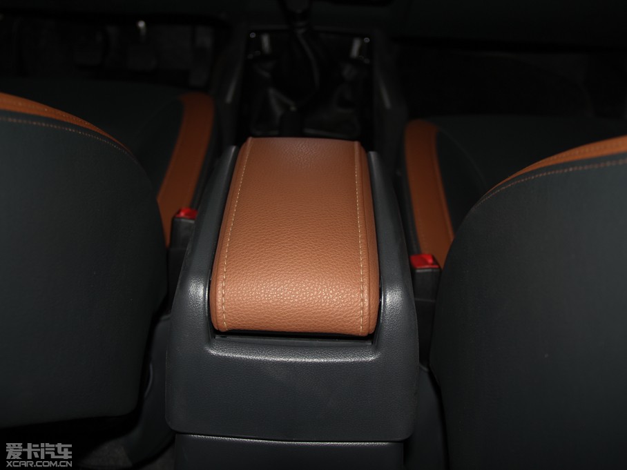 2013LE5 Wް 2.0T 򌾫Ӣʹp