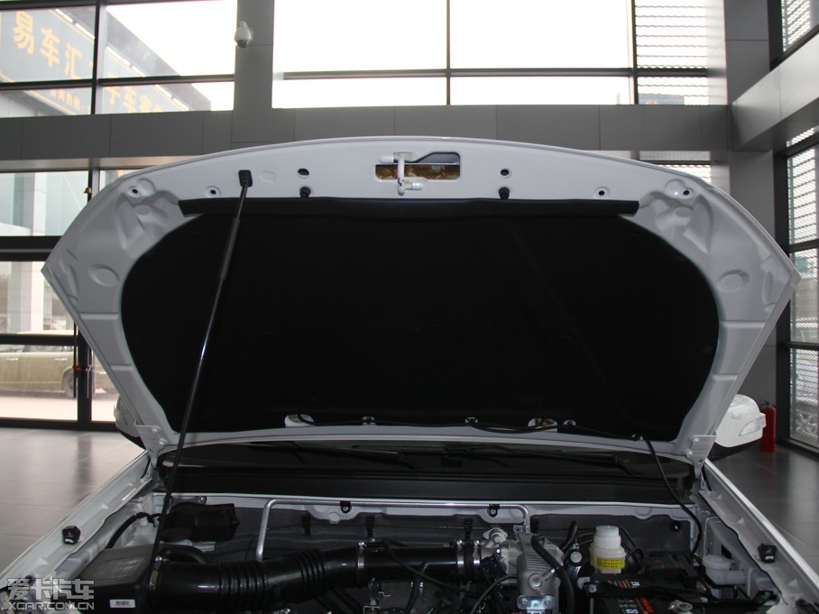 2013LE5 Wް 2.0T 򌾫Ӣʹp