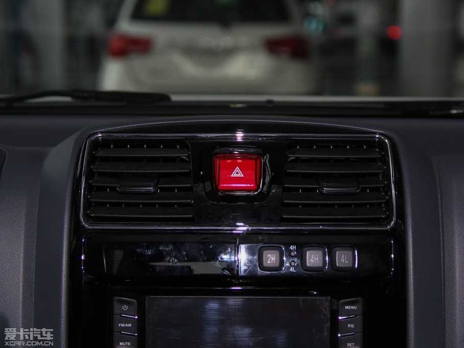 2013L(fng)E5 Wް 2.0T (q)Ӣʹp