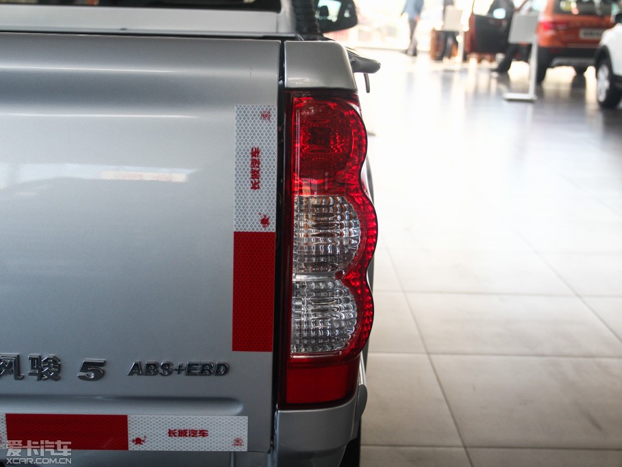 2013L(fng)E5 Wް 2.8T (q)Ӣʹp