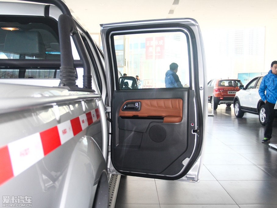 2013LE5 Wް 2.8T 򌾫Ӣʹp