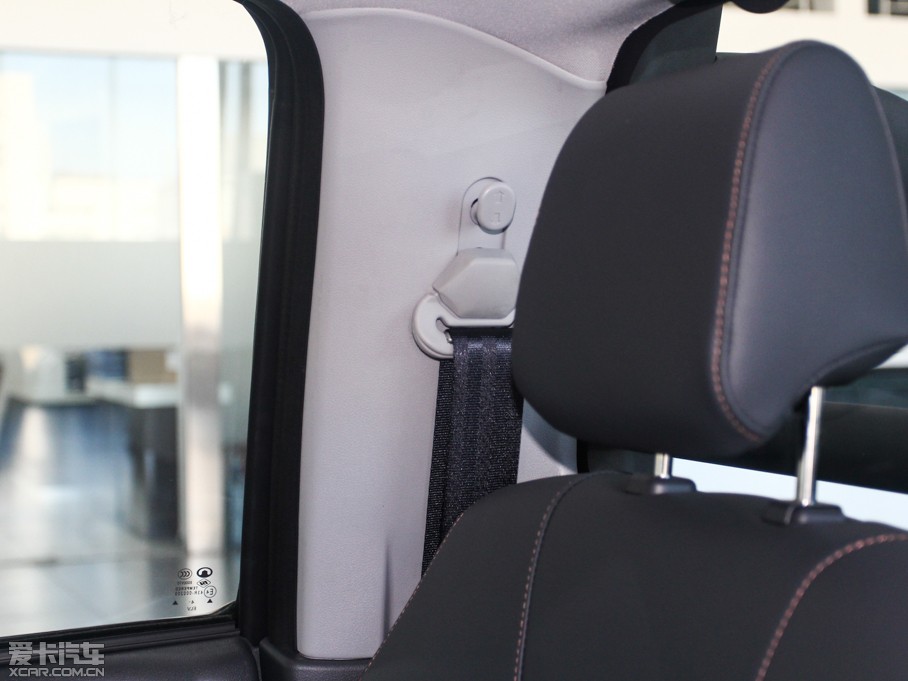 2013LE5 Wް 2.8T 򌾫Ӣʹp