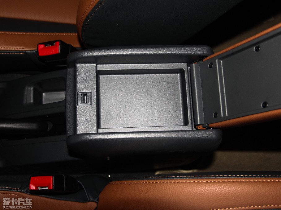 2013L(fng)E5 Wް 2.8T (q)Ӣʹp