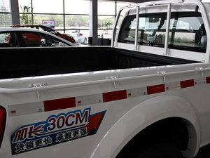 2013Wް 2.4L 򌾫Ӣʹp ^