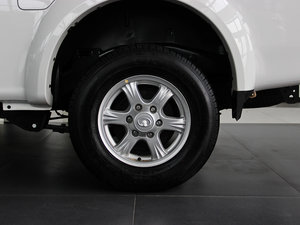 2013Wް 2.4L 򌾫Ӣʹp ^