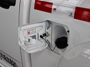 2013Wް 2.4L 򌾫Ӣʹp ^