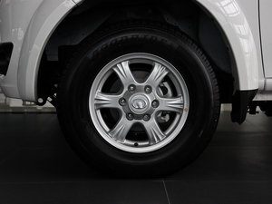 2013Wް 2.4L 򌾫Ӣʹp ^