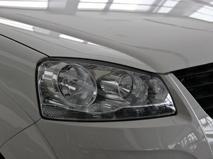 2013Wް 2.4L 򌾫Ӣʹp ^