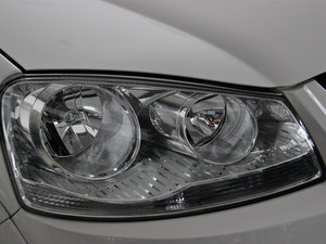 2013Wް 2.4L 򌾫Ӣʹp ^