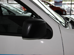 2013Wް 2.4L 򌾫Ӣʹp ^