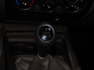 2013Wް 2.4L 򌾫Ӣʹp п؅^