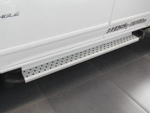 2013Wް 2.0T 򌾫Ӣʹp ^