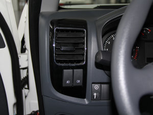 2013Wް 2.0T 򌾫Ӣʹp g