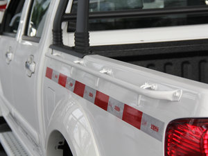 2013Wް 2.0T 򌾫Ӣʹp ^