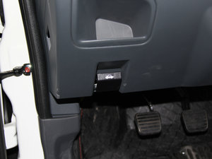 2013Wް 2.0T 򌾫Ӣʹp g