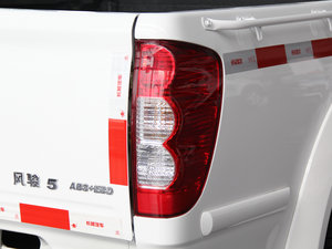 2013Wް 2.0T 򌾫Ӣʹp ^